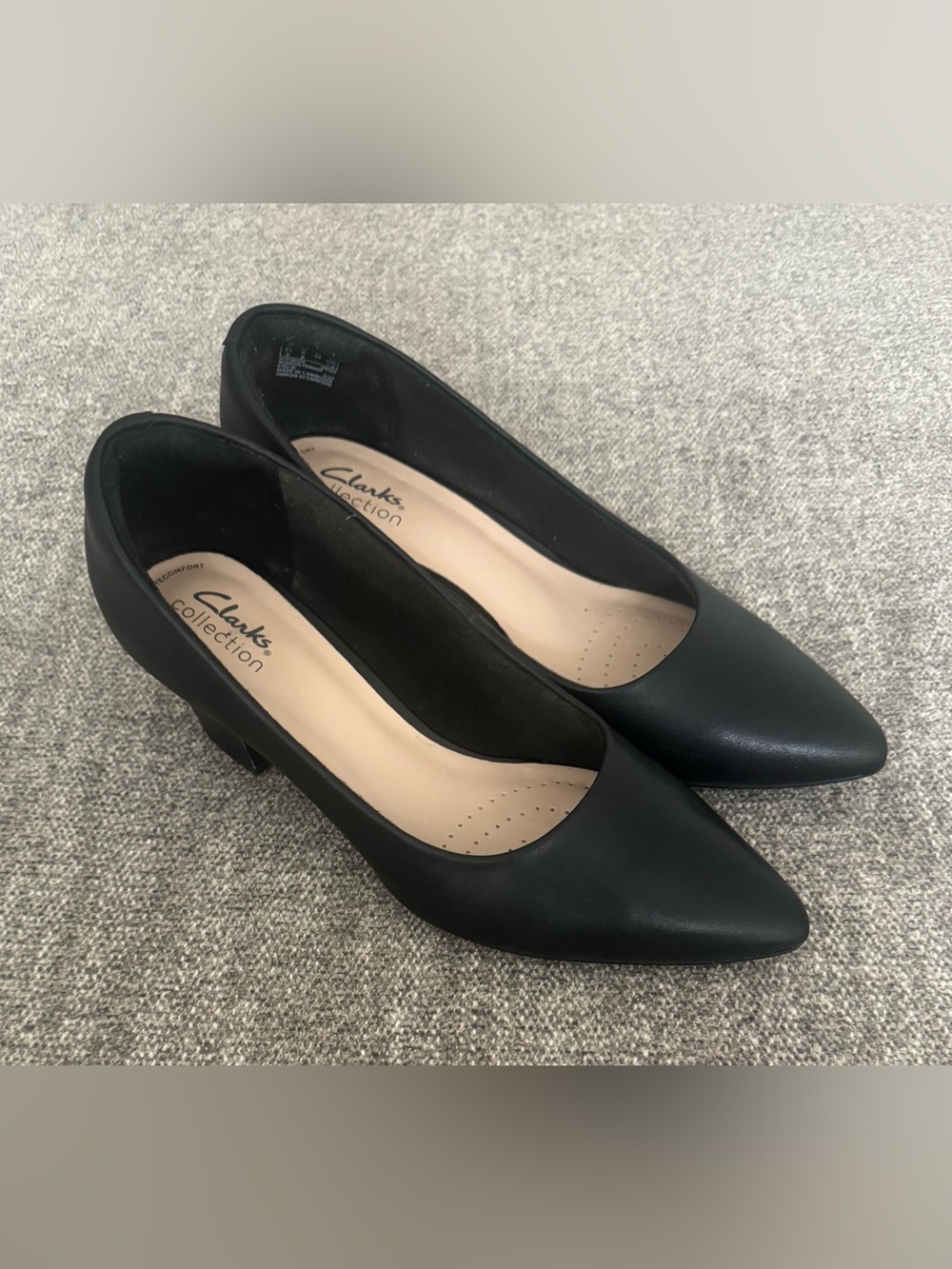 Clarks Black Pointed-Toe Low Block Heel Pumps